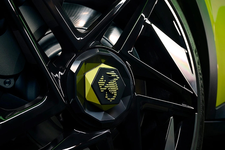 abarth 600e details reifen