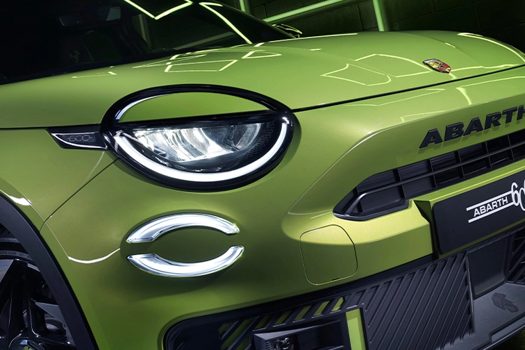 abarth 600e lights detail