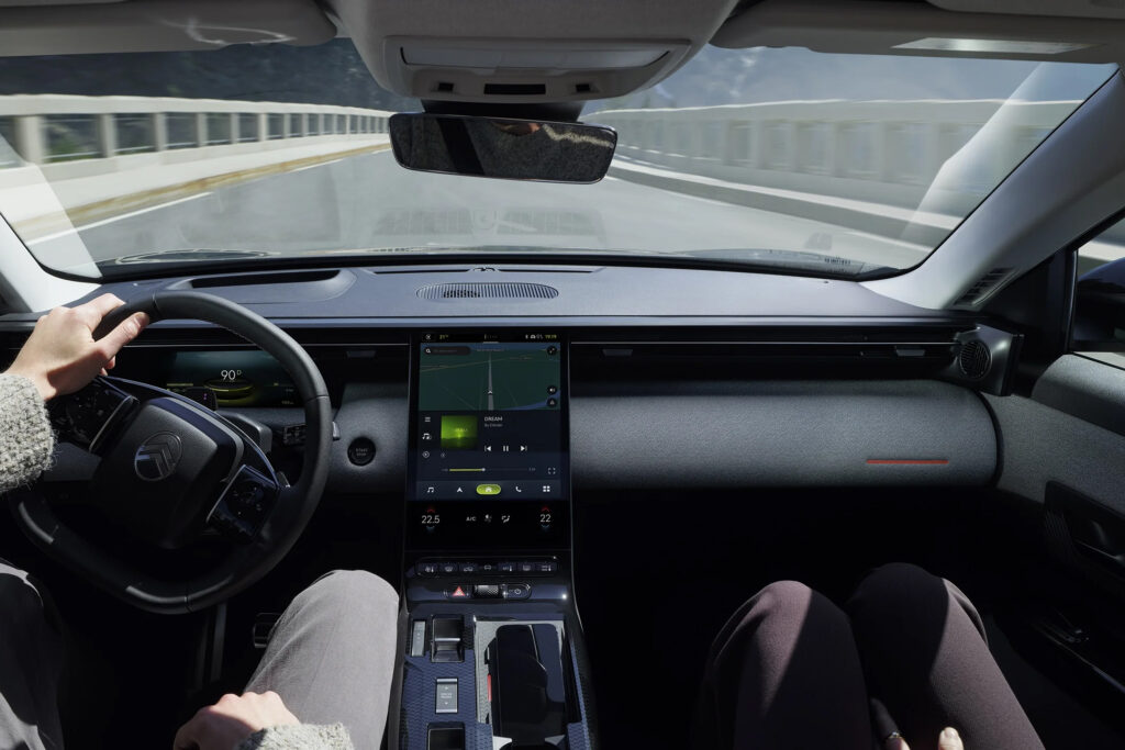 neuer citroen c5 aircross cockpit