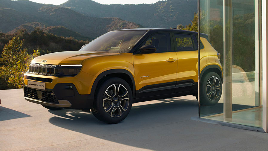 E-Auto Förderung 8 Abbildung Model Jeep Avenger Longitude