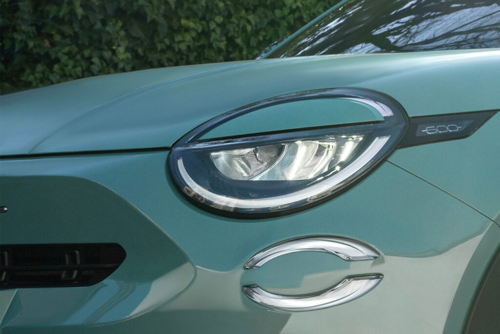 fiat 600 hybrid scheinwerfer