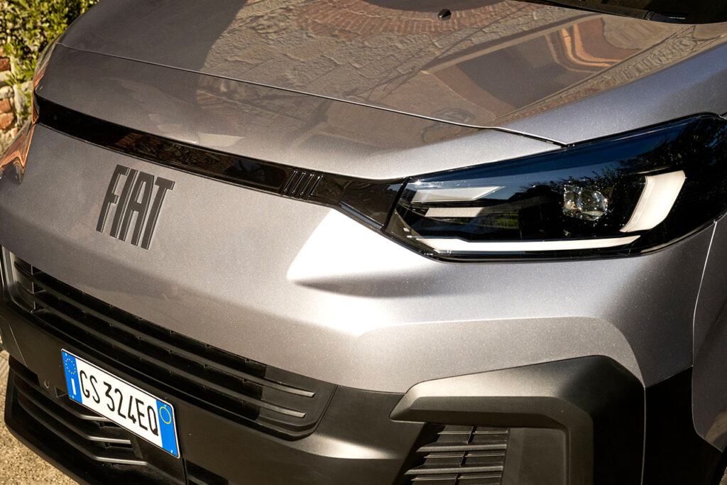 fiat scudo front details