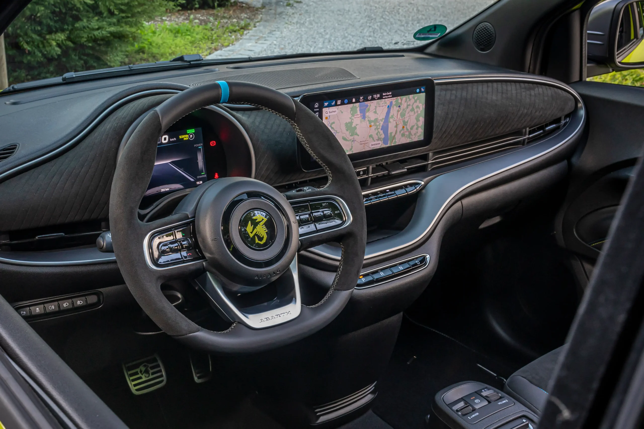 Abarth500eTurismo3 scaled