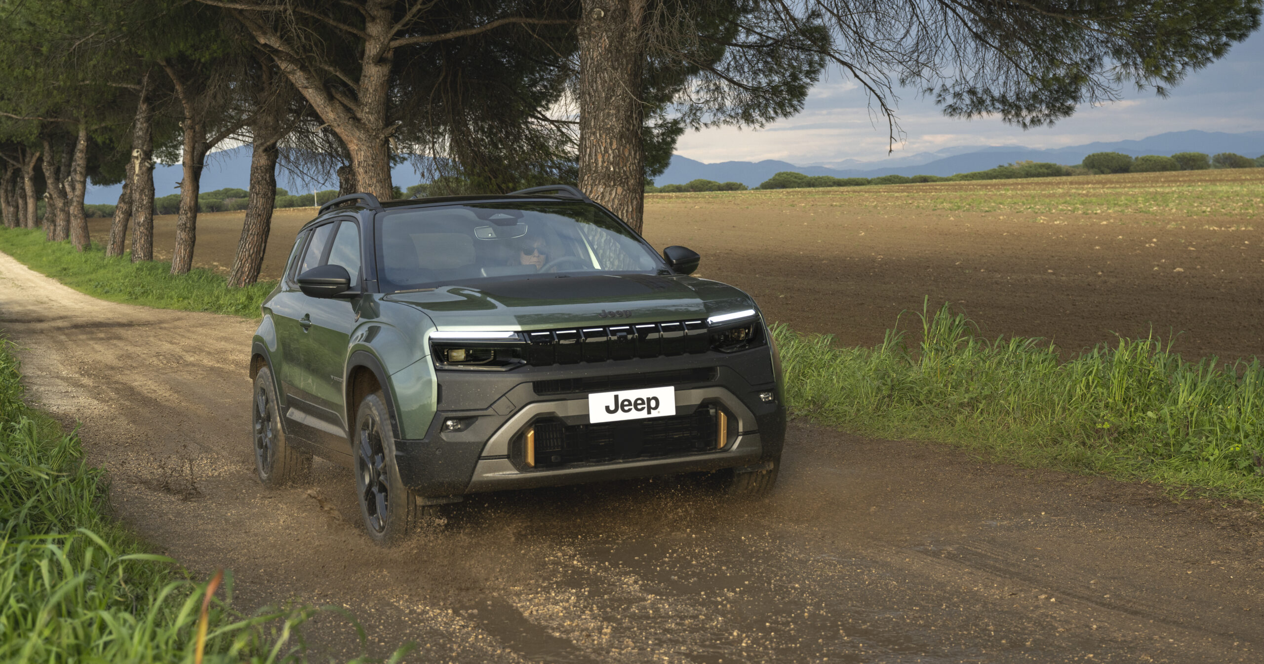 Abbildung Model Jeep Avenger Hybrid 85th Anniversary - mit KI generiert/bearbeitet