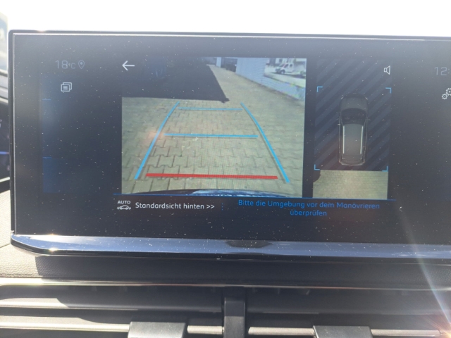 Fahrzeugabbildung Peugeot 3008 Allure Pack Navi Digitales Cockpit LED ACC El. Heckklappe 2-Zonen-Klimaautom - mit KI generiert/bearbeitet