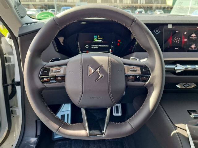 Fahrzeugabbildung DS Automobiles DS4 E-Tense Cross Rivoli Hybrid 225 Plug-In EU6d