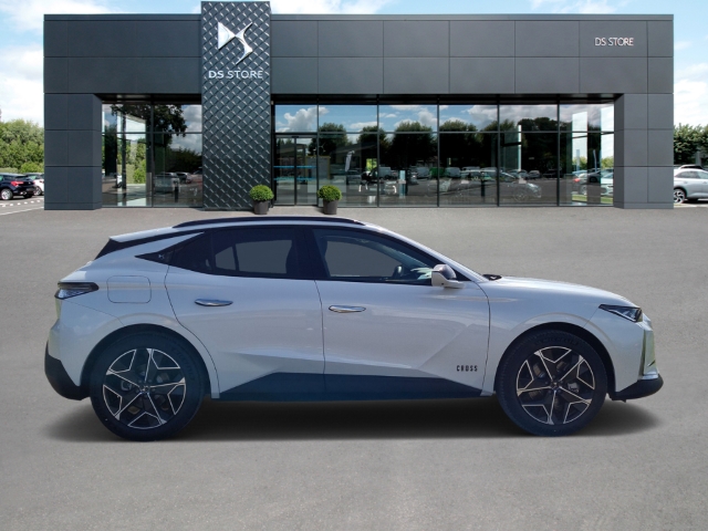 Fahrzeugabbildung DS Automobiles DS4 E-Tense Cross Rivoli Hybrid 225 Plug-In EU6d