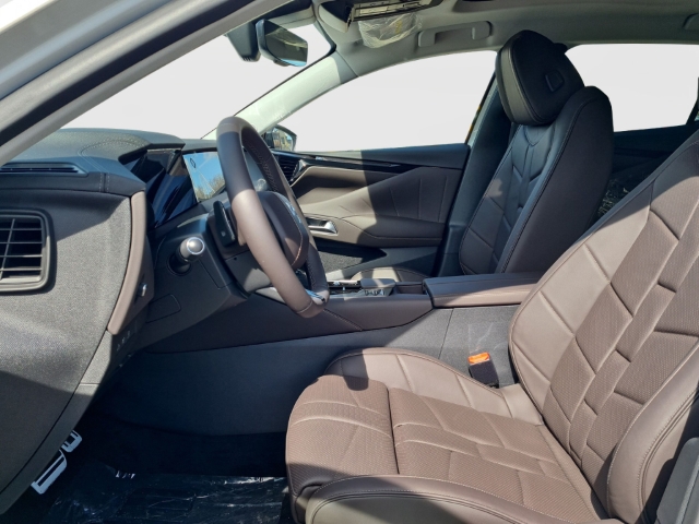 Fahrzeugabbildung DS Automobiles DS4 E-Tense Cross Rivoli Hybrid 225 Plug-In EU6d