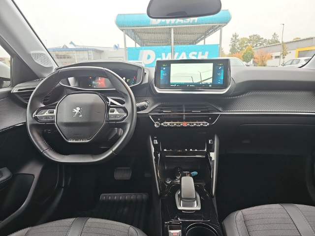 Fahrzeugabbildung Peugeot e-208 Allure Pack Elektro Navi LED Klimaautom Fahrerprofil DAB SHZ Spurhalteass.