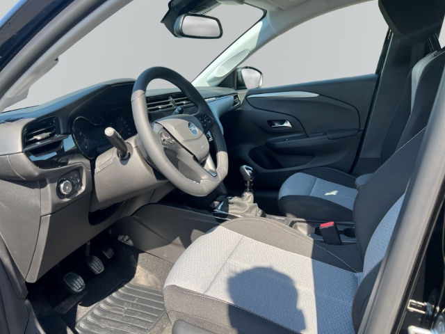 Fahrzeugabbildung Opel Corsa Edition LED Apple CarPlay Android Auto Musikstreaming DAB SHZ LenkradHZG Spurhalteass.