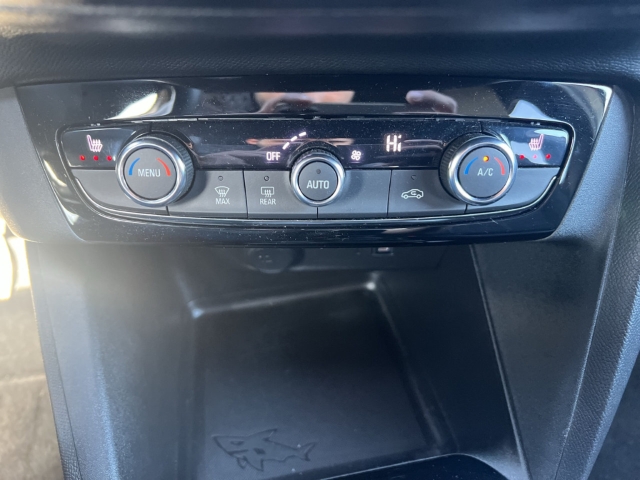 Fahrzeugabbildung Opel Corsa Ultimate Navi Alcantara LED Blendfreies Fernl. Kurvenlicht Apple CarPlay