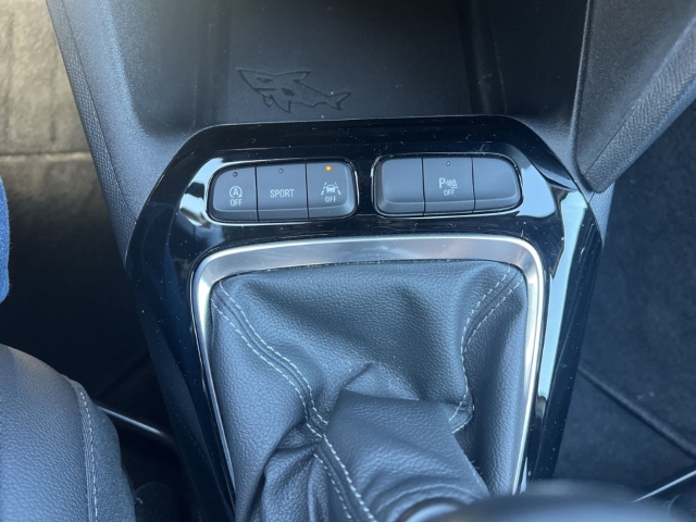 Fahrzeugabbildung Opel Corsa Ultimate Navi Alcantara LED Blendfreies Fernl. Kurvenlicht Apple CarPlay