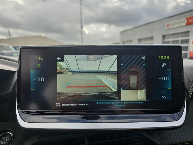 Fahrzeugabbildung Peugeot e-208 GT+ Panorama Navi LED Klimaautom Fahrerprofil DAB Ambientebeleuchtung SHZ Parklenkass.