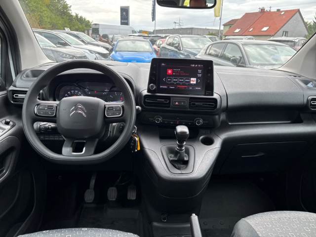 Fahrzeugabbildung Citroen Berlingo Feel M Mehrzonenklima DAB SHZ Spurhalteass. Fernlichtass. Verkehrszeichenerk.