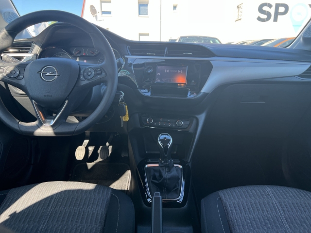 Fahrzeugabbildung Opel Corsa Edition Apple CarPlay Android Auto Musikstreaming DAB Spurhalteass. Verkehrszeichenerk.