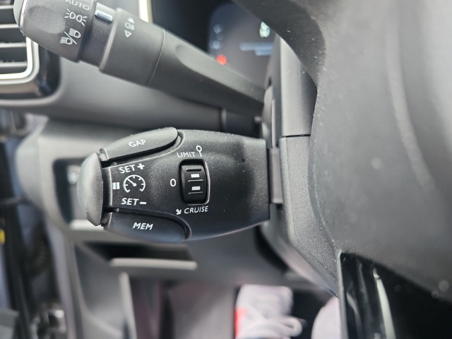 Fahrzeugabbildung Citroen C5 Aircross Plus Navi Digitales Cockpit LED Apple CarPlay Android Auto Mehrzonenklima