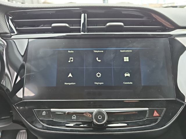 Fahrzeugabbildung Opel Corsa F Edition LED Apple CarPlay Android Auto Musikstreaming DAB SHZ LenkradHZG - mit KI generiert/bearbeitet