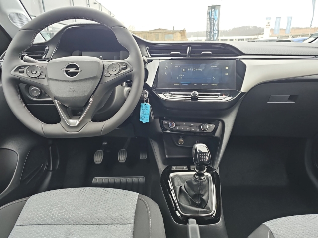 Fahrzeugabbildung Opel Corsa F Edition LED Apple CarPlay Android Auto Musikstreaming DAB SHZ LenkradHZG - mit KI generiert/bearbeitet