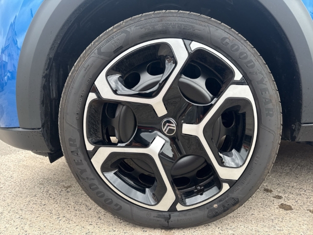 Fahrzeugabbildung Citroen e-C3 113 PLUS - mit KI generiert/bearbeitet