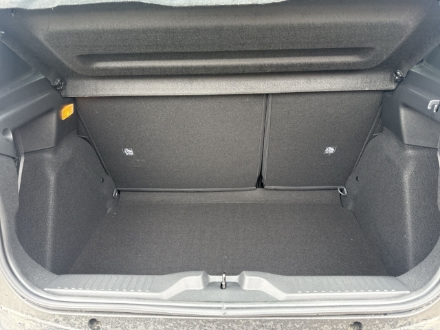 Fahrzeugabbildung Citroen e-C3 113 PLUS - mit KI generiert/bearbeitet