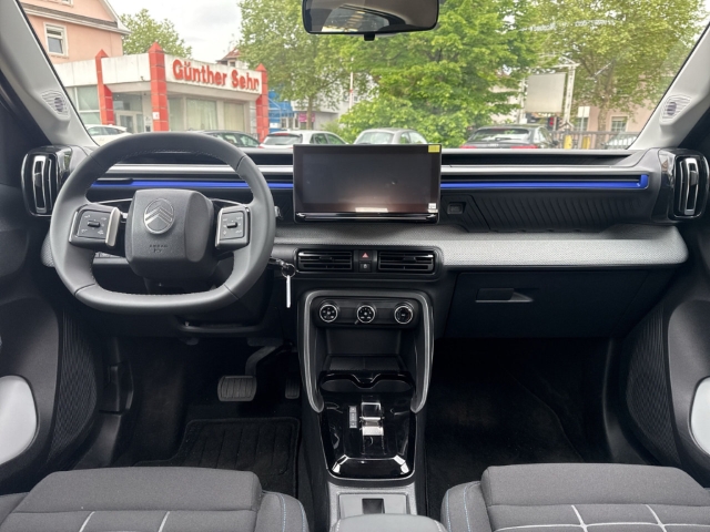 Fahrzeugabbildung Citroen e-C3 113 PLUS - mit KI generiert/bearbeitet