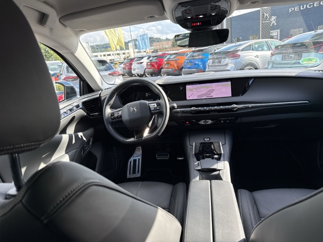 Fahrzeugabbildung DS Automobiles DS4 E-Tense Rivoli PHEV HUD Digitales Cockpit LED El. Heckklappe Mehrzonenklima