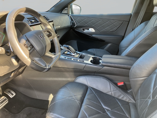 Fahrzeugabbildung DS Automobiles DS7 E-Tense 4x4 Ligne Noire Panorama Navi Massagesitze Klimasitze Xenon Apple CarPlay