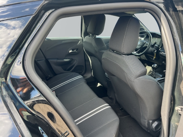 Fahrzeugabbildung Opel Corsa GS LED Apple CarPlay Android Auto Klimaautom Musikstreaming DAB SHZ LenkradHZG