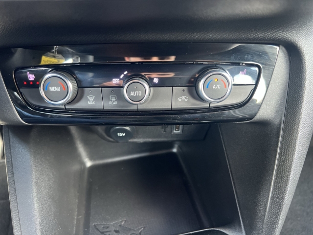 Fahrzeugabbildung Opel Corsa GS LED Apple CarPlay Android Auto Klimaautom Musikstreaming DAB SHZ LenkradHZG