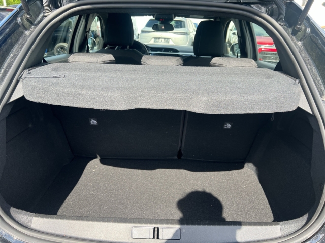 Fahrzeugabbildung Opel Corsa GS LED Apple CarPlay Android Auto Klimaautom Musikstreaming DAB SHZ LenkradHZG