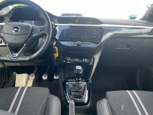 Fahrzeugabbildung Opel Corsa GS LED Apple CarPlay Android Auto Klimaautom Musikstreaming DAB SHZ LenkradHZG