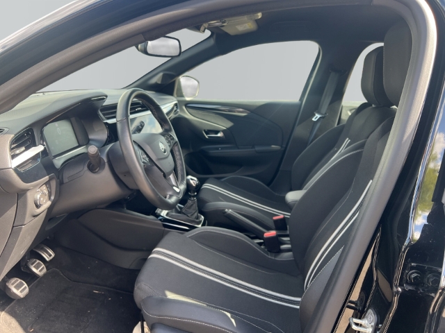Fahrzeugabbildung Opel Corsa GS LED Apple CarPlay Android Auto Klimaautom Musikstreaming DAB SHZ LenkradHZG