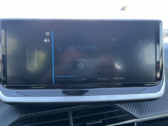 Fahrzeugabbildung Peugeot 208 Active DAB Keyless Spurhalteass. Verkehrszeichenerk. Notbremsass.