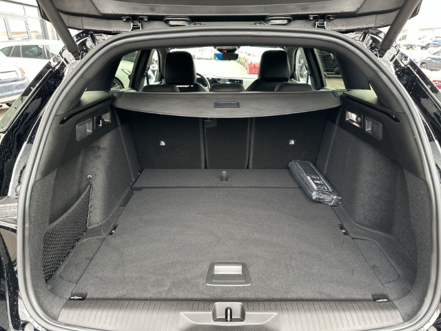 Fahrzeugabbildung Opel Astra Sports Tourer GS 360 Kamera LED El. Heckklappe Apple CarPlay Android Auto Mehrzonenklima