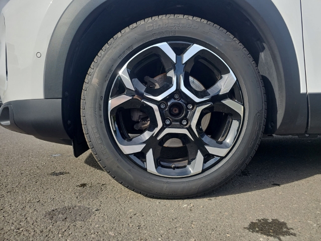 Fahrzeugabbildung Citroen C5 Aircross C-Series 1.2 PureTech 130 MT6 EU6d