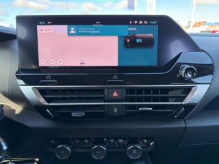 Fahrzeugabbildung Citroen e-C4 C-Series Elektro HUD Navi LED Apple CarPlay Android Auto Mehrzonenklima DAB SHZ