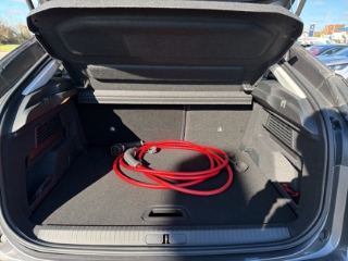 Fahrzeugabbildung Citroen e-C4 C-Series Elektro HUD Navi LED Apple CarPlay Android Auto Mehrzonenklima DAB SHZ