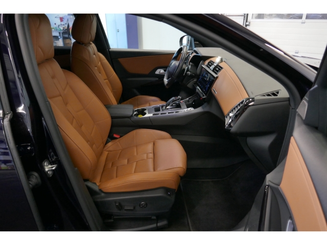 Fahrzeugabbildung DS Automobiles DS7 DS Crossback E-Tense 4x4 Rivoli Navi Nachtsichtass. 360 Kamera Massagesitze - mit KI generiert/bearbeitet