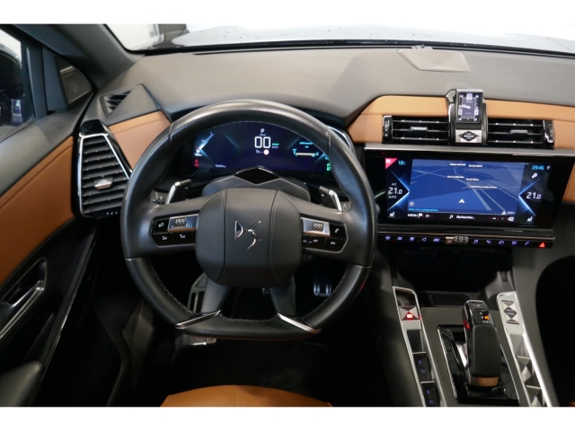 Fahrzeugabbildung DS Automobiles DS7 DS Crossback E-Tense 4x4 Rivoli Navi Nachtsichtass. 360 Kamera Massagesitze - mit KI generiert/bearbeitet