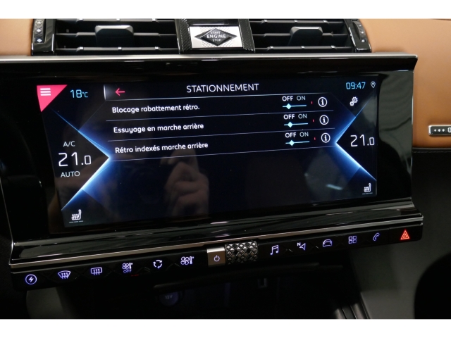 Fahrzeugabbildung DS Automobiles DS7 DS Crossback E-Tense 4x4 Rivoli Navi Nachtsichtass. 360 Kamera Massagesitze - mit KI generiert/bearbeitet
