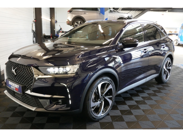 Fahrzeugabbildung DS Automobiles DS7 DS Crossback E-Tense 4x4 Rivoli Navi Nachtsichtass. 360 Kamera Massagesitze - mit KI generiert/bearbeitet