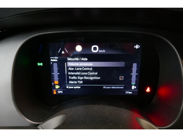 Fahrzeugabbildung Fiat Panda 1.0 Mild Hybrid EU6e , City Paket, PDC hinten, Tempomat