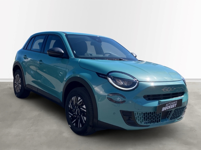 Fahrzeugabbildung Fiat 600 Hybrid Sonderedition , Nav, RFK, SHZ