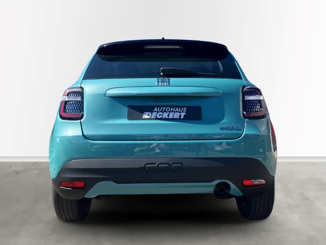 Fahrzeugabbildung Fiat 600 Hybrid Sonderedition , Nav, RFK, SHZ