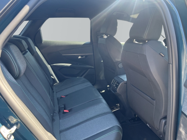 Fahrzeugabbildung Peugeot 3008 Allure Pack Navi Digitales Cockpit LED Apple CarPlay Android Auto 2-Zonen-Klimaautom