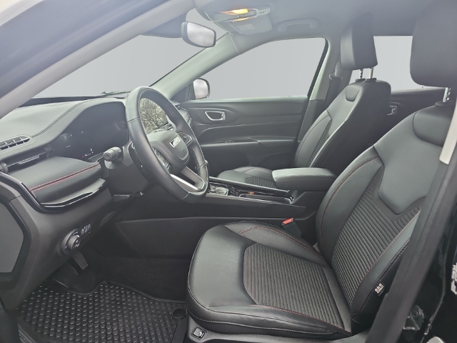 Fahrzeugabbildung Jeep Compass High Altitude Mild-Hybrid FWD, 130 PS, Automatik, RFK,SHZ