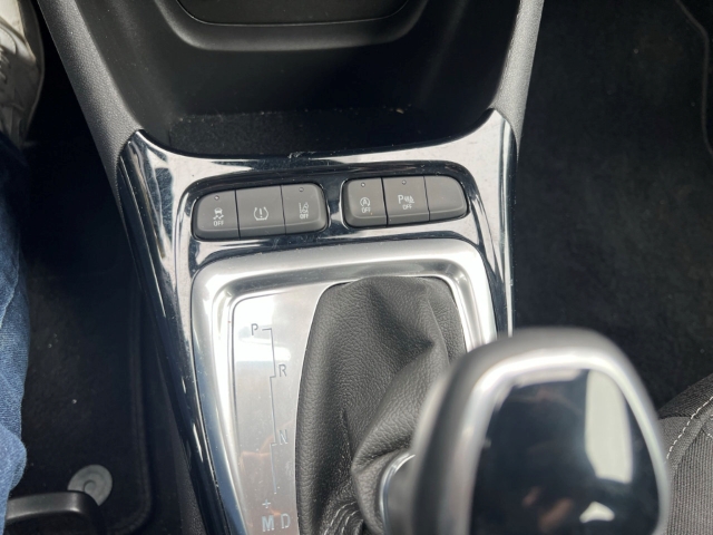 Fahrzeugabbildung Opel Crossland Enjoy LED Apple CarPlay Android Auto DAB Ambientebeleuchtung SHZ LenkradHZG