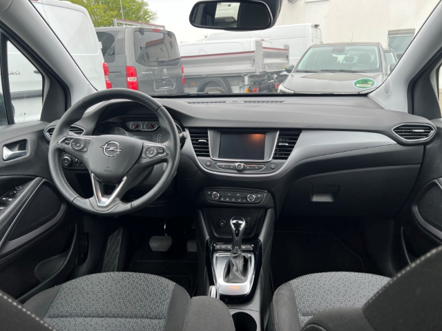Fahrzeugabbildung Opel Crossland Enjoy LED Apple CarPlay Android Auto DAB Ambientebeleuchtung SHZ LenkradHZG