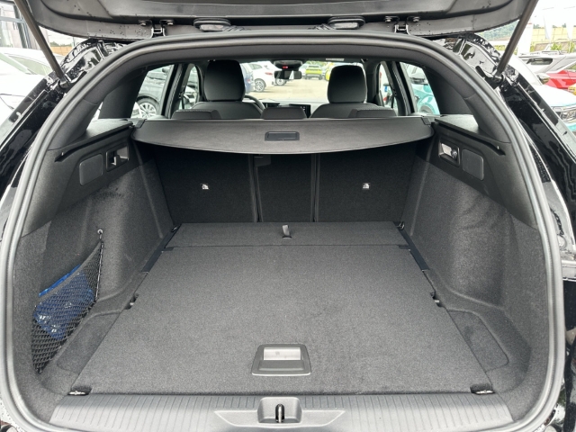 Fahrzeugabbildung Opel Astra L Sports Tourer Edition AHK-abnehmbar Navi Digitales Cockpit LED Apple CarPlay