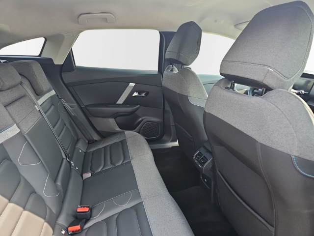 Fahrzeugabbildung Citroen C4 Shine HUD Navi 360 Kamera LED Apple CarPlay Android Auto Mehrzonenklima Musikstreaming